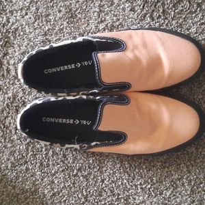 Womens Converse size 9